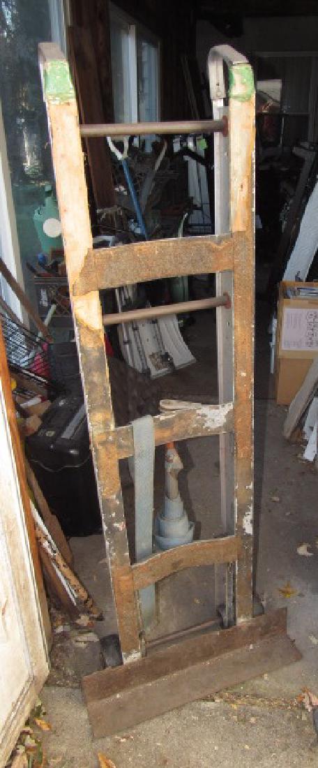 Aluminum Appliance Hand Truck (1 of 2)