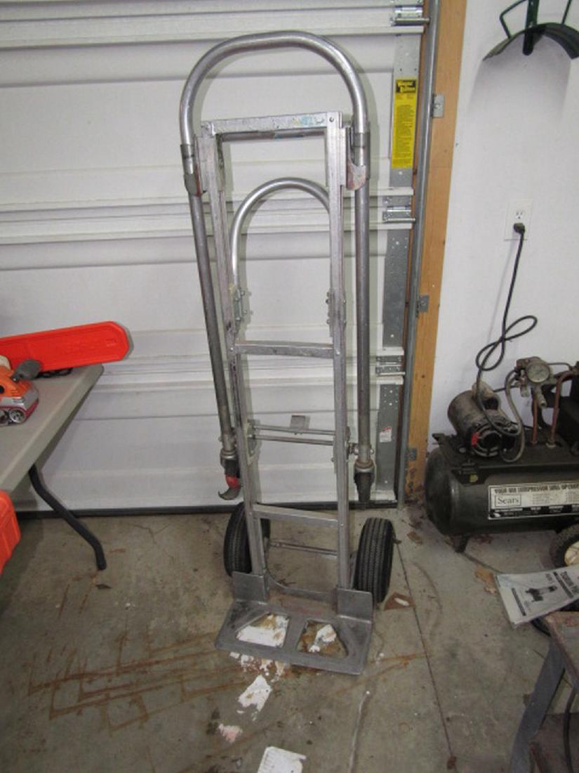 Magliner Professional Aluminum Hand Truck (1 of 3)