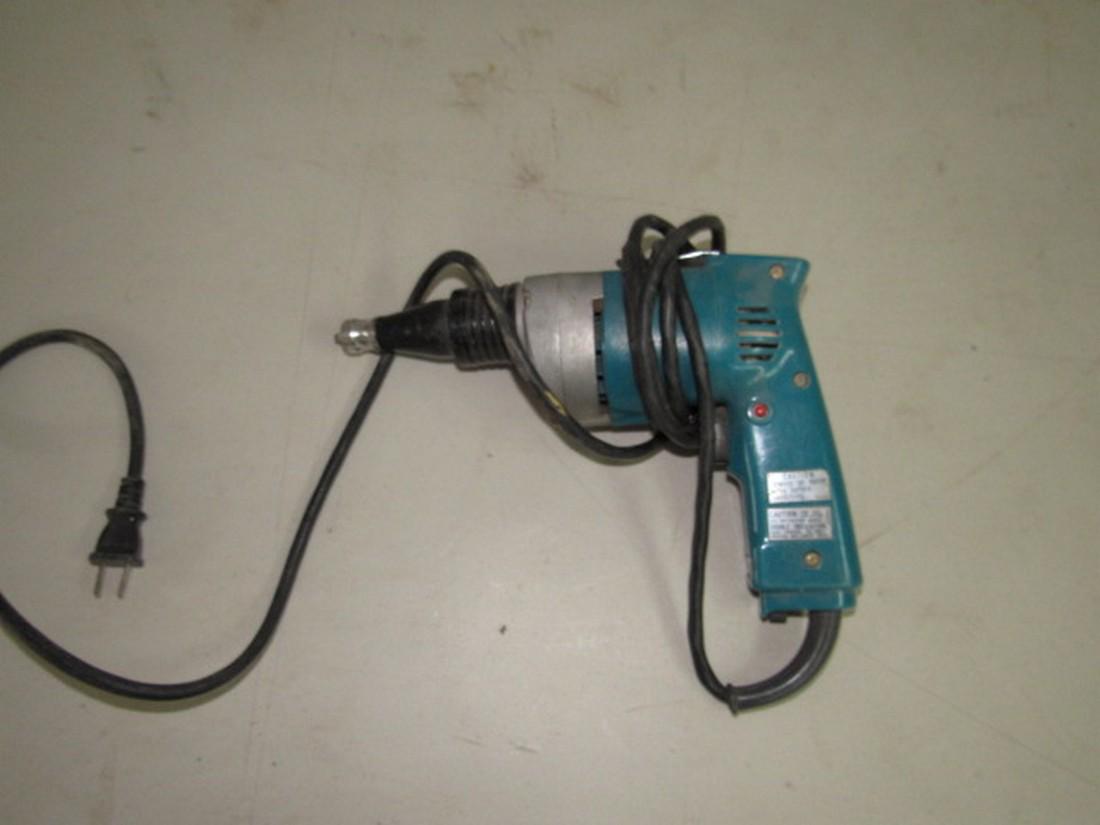 Makita Dry Wall Drill 6801DBV (1 of 3)