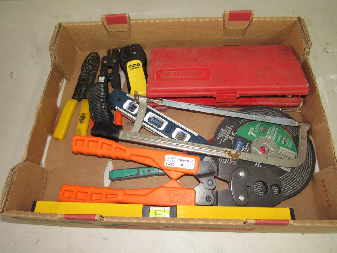 Shark Bite Crimping Tool Stanley Sensor Level (1 of 6)