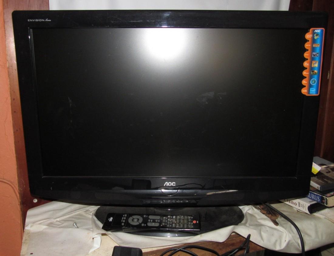 AOC Emvision Series 26" Flat Screen TV (1 of 2)