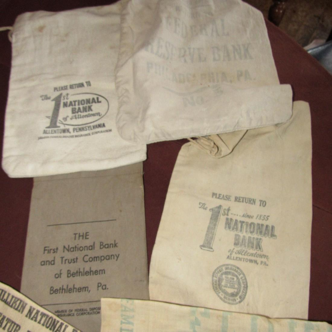 Bank Biscuit Bags & Work Aprons (1 of 3)