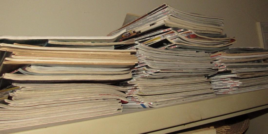 Lot of Racing Magazines (1 of 4)