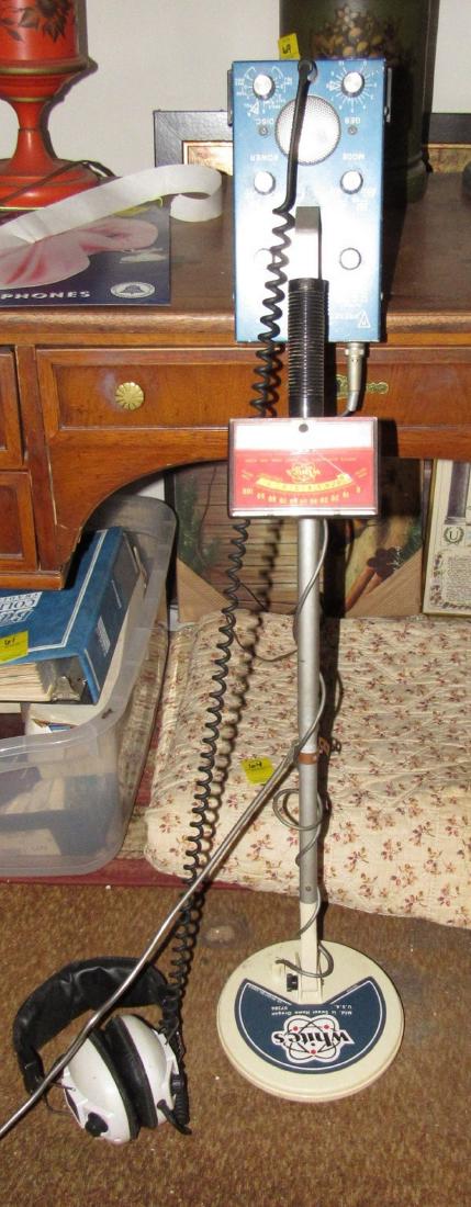 Whites 5500/D Metal Detector & Telescope (1 of 5)