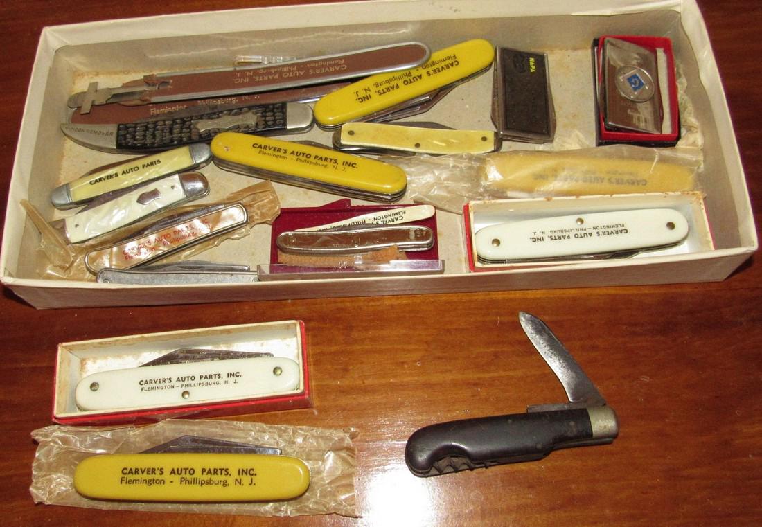 Large Lot of Pocket Knives Carvers Auto Parts (1 of 4)