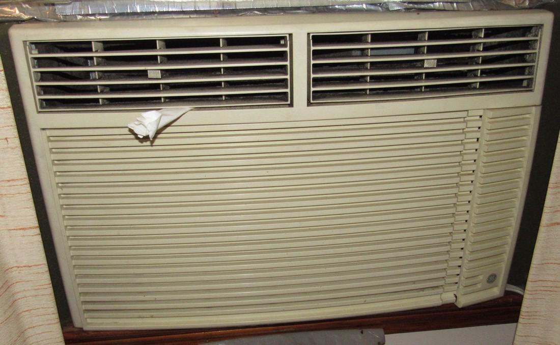 GE Air Conditioner (1 of 2)