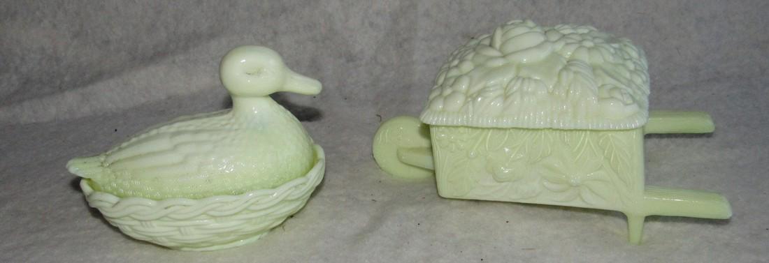 Westmoreland Duck & Wheel Barrow Candy Dish (1 of 2)