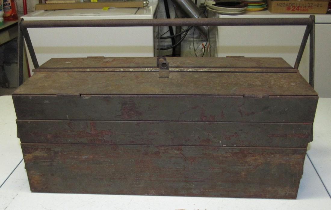 Vintage Snap On Tool Box w/ Tools (1 of 9)