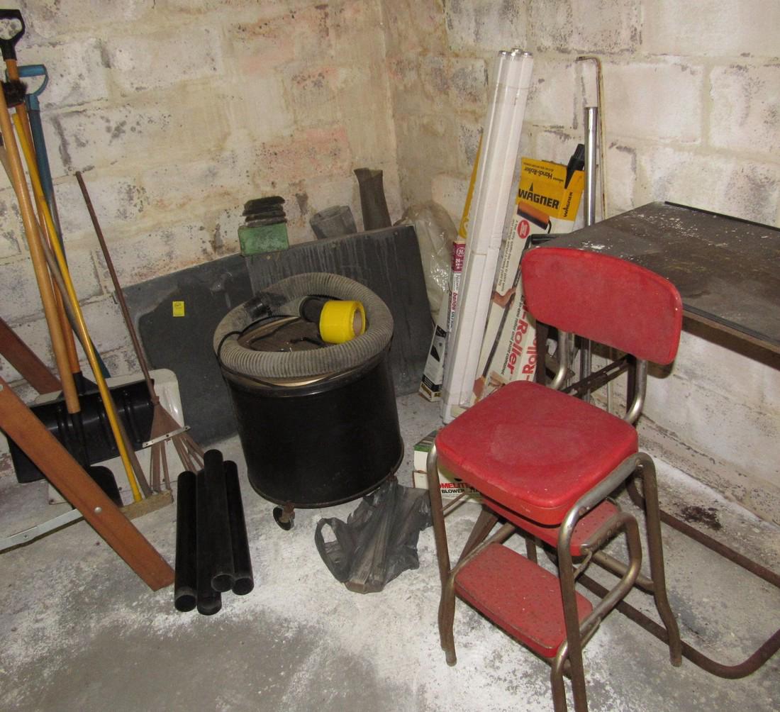 Hand Tools Shop Vac Chair Lot: Vac is untested condition. Getting everything EXCEPT QUOIT BOARDS SOLD IN SEPARATE LOT