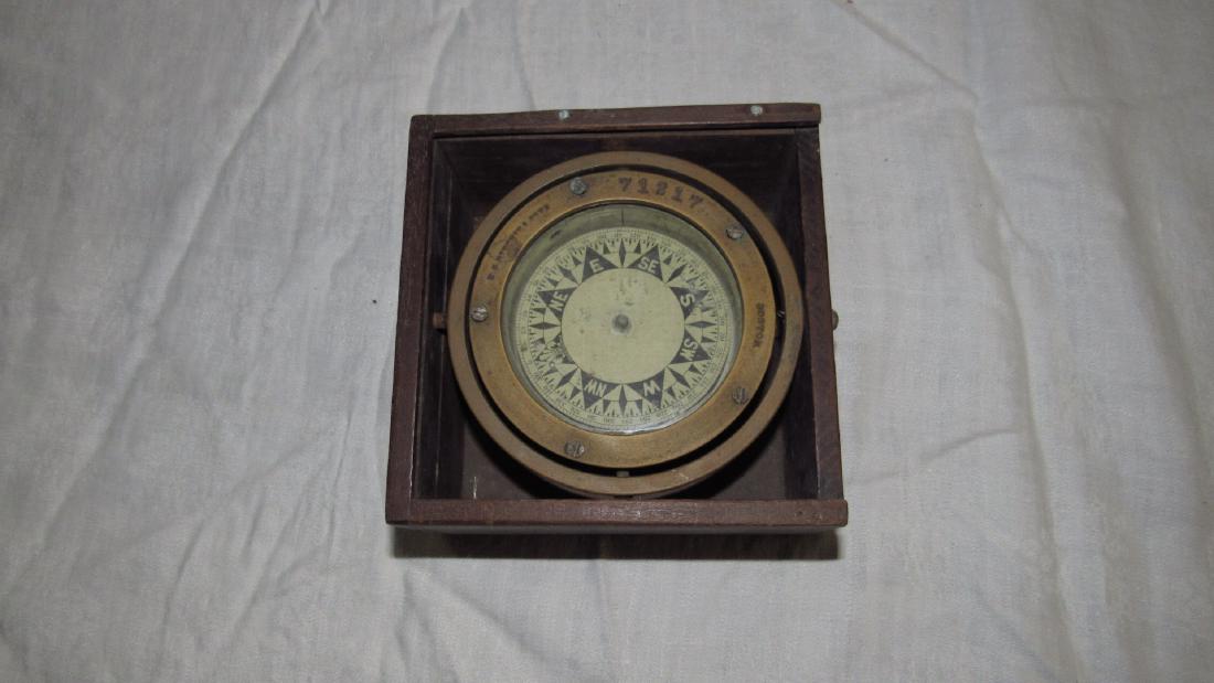 ES Ritchie Nautical Brass Compass (1 of 6)