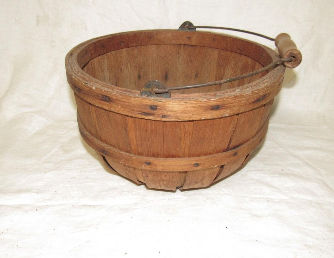 Apple Picking Basket (1 of 4)