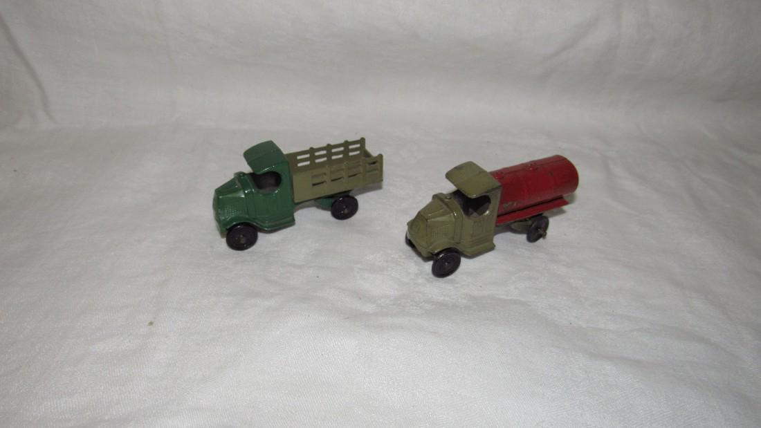 2 Tootsietoy Toy Trucks (1 of 4)