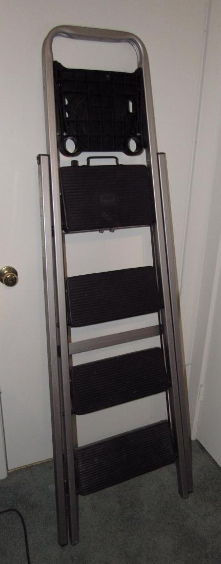 5'6" Commercial Step Ladder (1 of 1)
