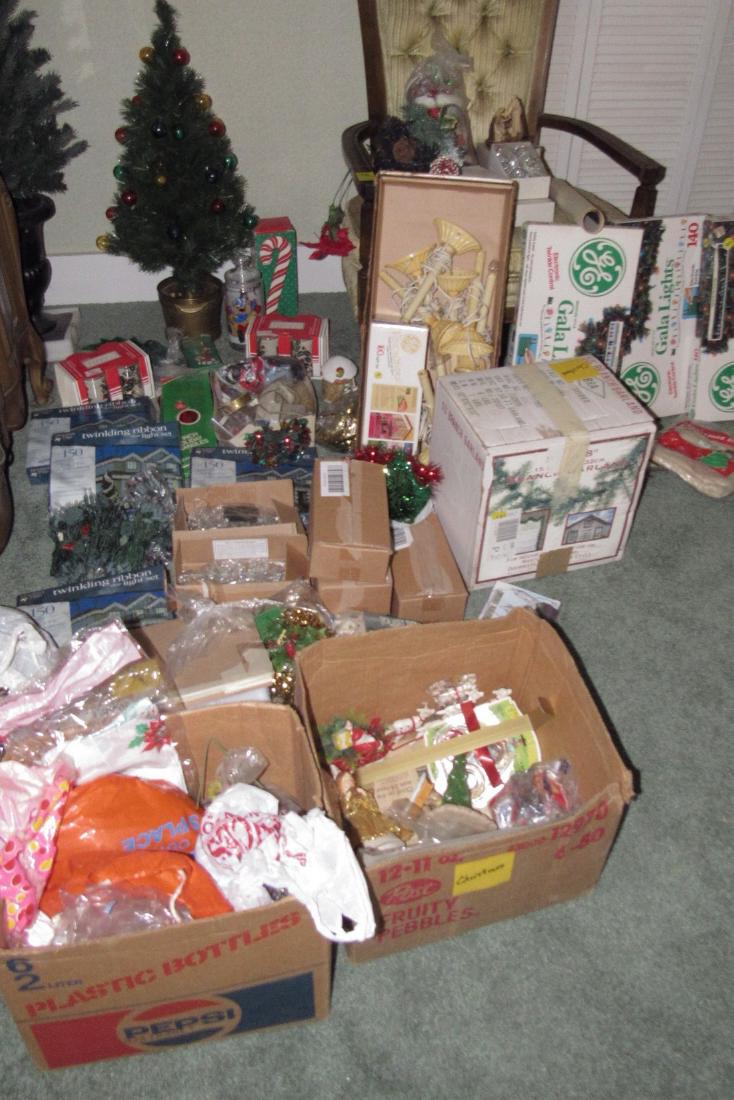 Lot of Vintage Christmas Decorations & Trees (1 of 10)