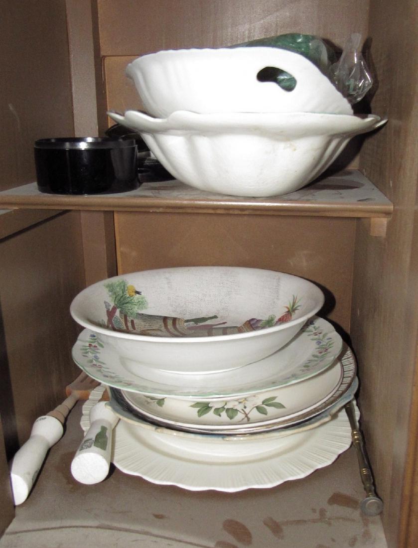 Glassware Linens Lot: Getting all items pictured in 2 cabinets and 3 drawers
