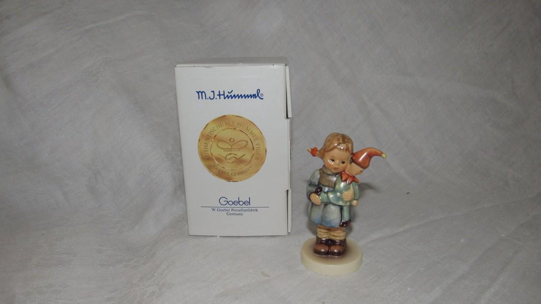 Hummel Goebel #1383 Christmas Surprise: Approx. 4" tall