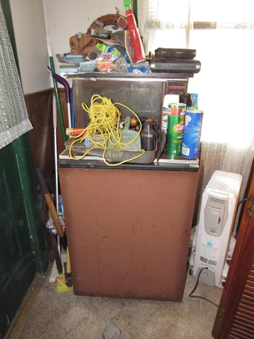 Contents of Back Porch (1 of 5)