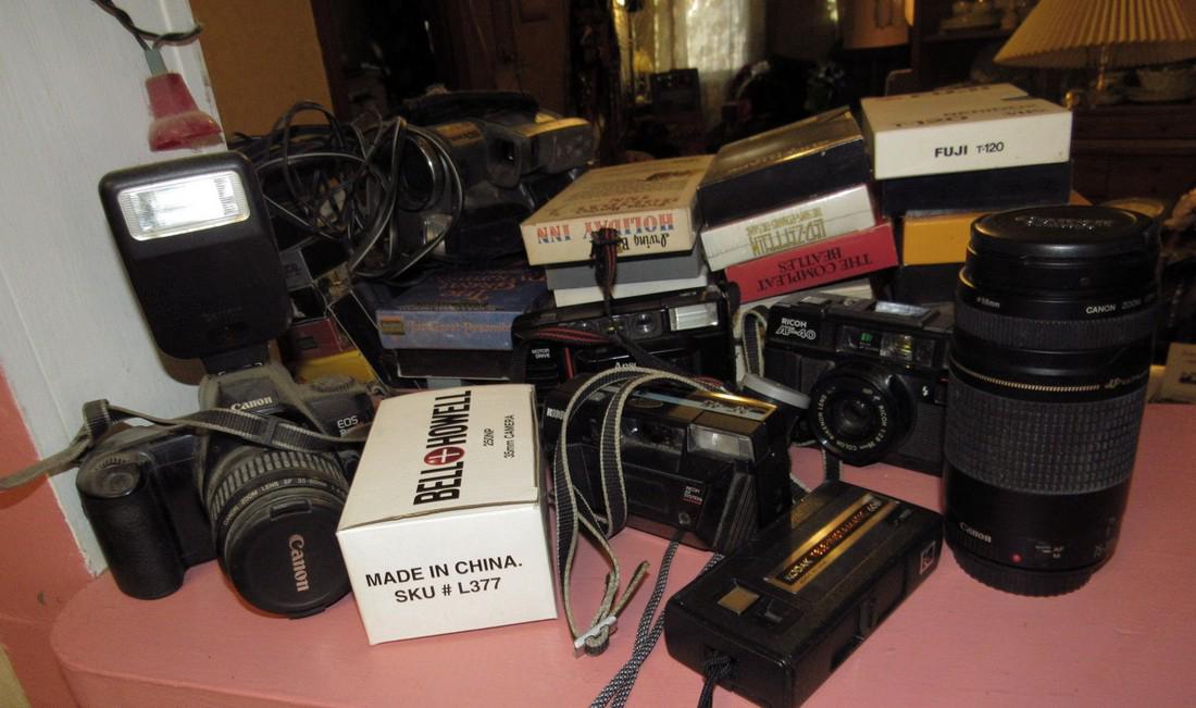 Canon EOS Rebelx Camera w/ Lens (1 of 7)