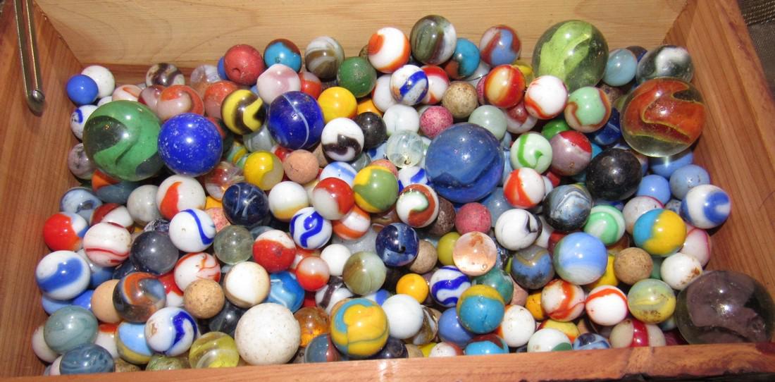 Lot of Antique / Vintage Marbles including Clay (1 of 8)