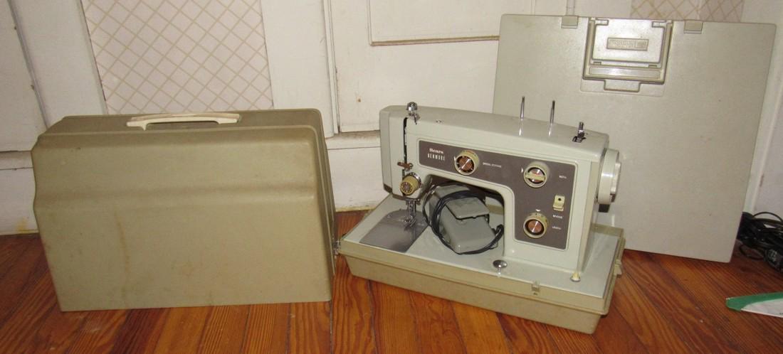 Sears Kenmore Sewing Machine Smith Corona (1 of 4)