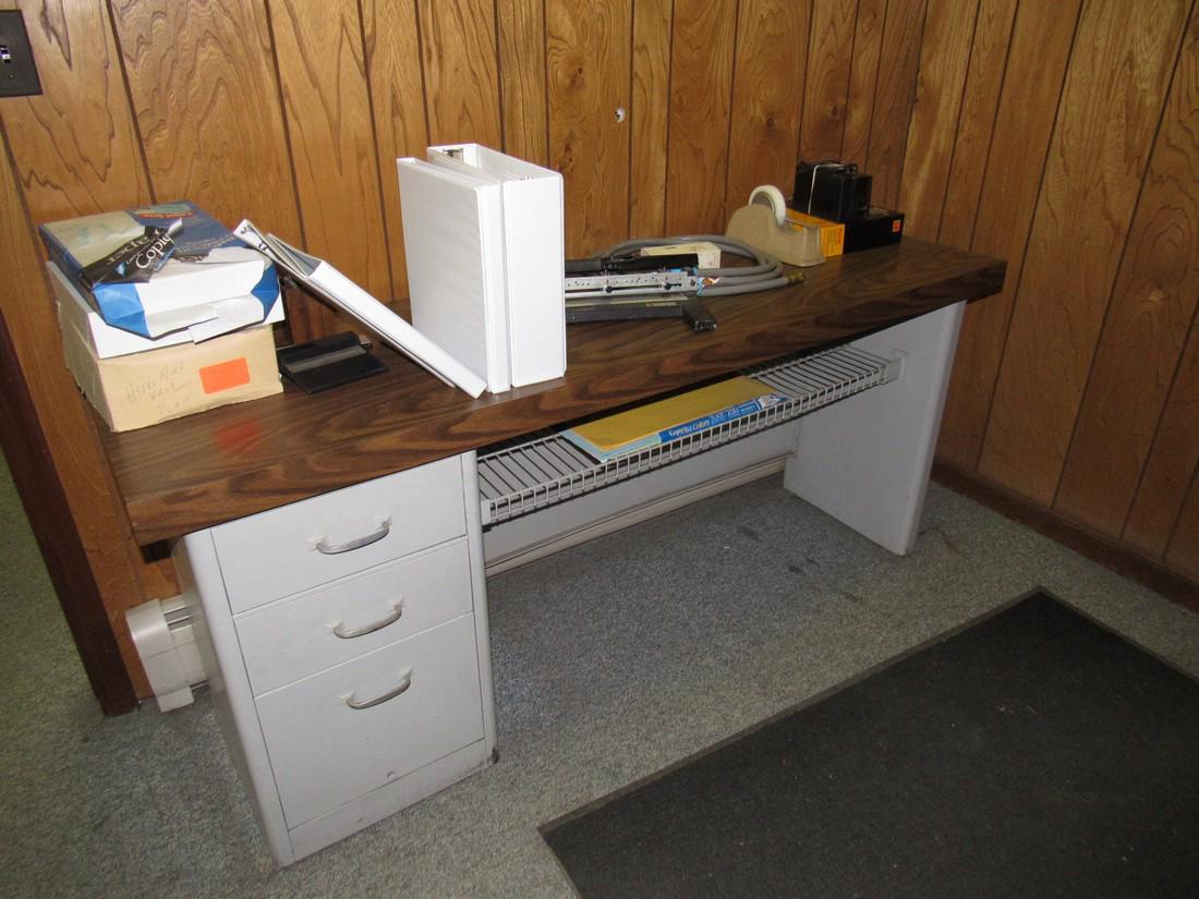 Desk & Contents (1 of 4)
