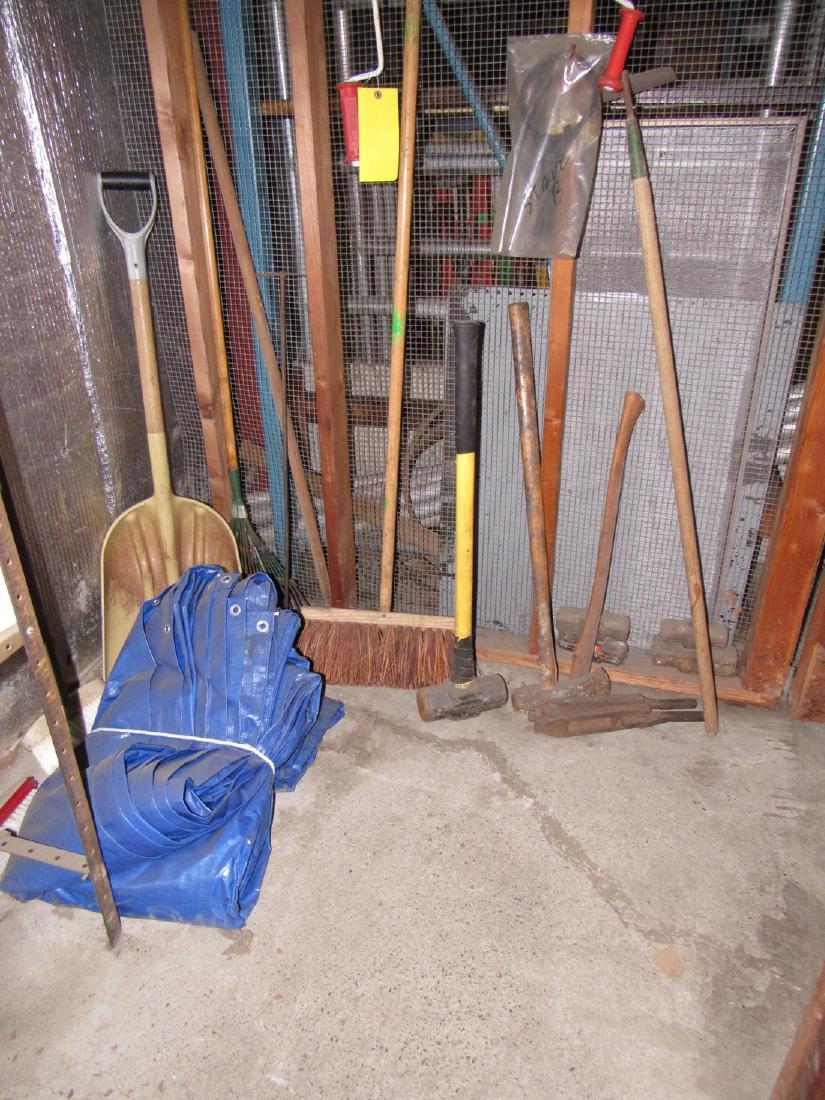 Snakes Hedge Trimmers Sledge Hammer Tarp (1 of 6)