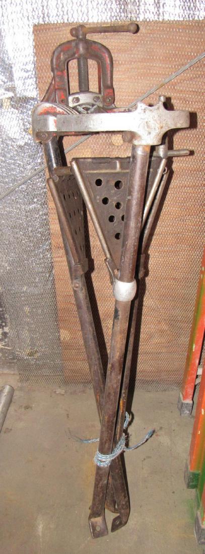 Rigid 40a Tristand Pipe Stand (1 of 3)