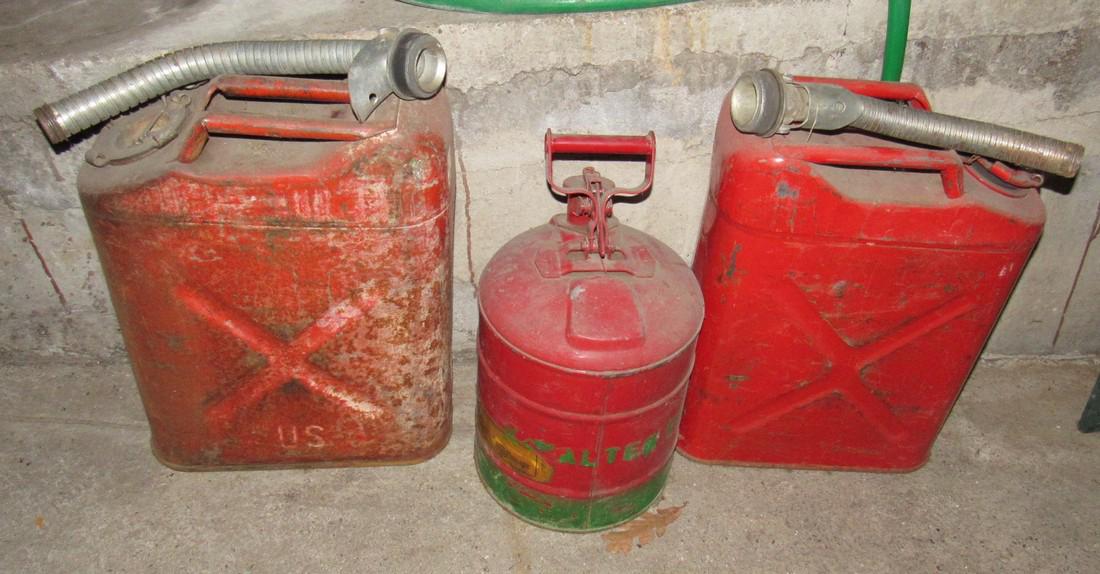 3 Gas / Fuel Cans (1 of 1)
