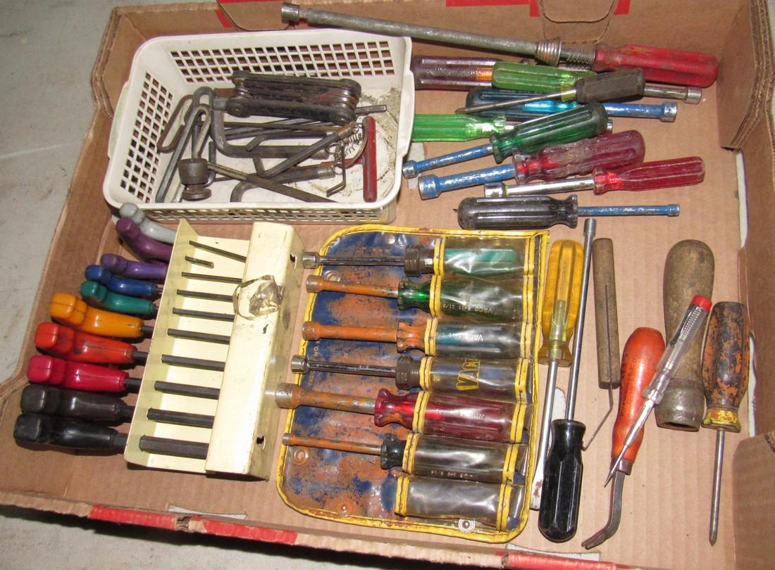 Nut Drivers Allen Wrenches (1 of 1)