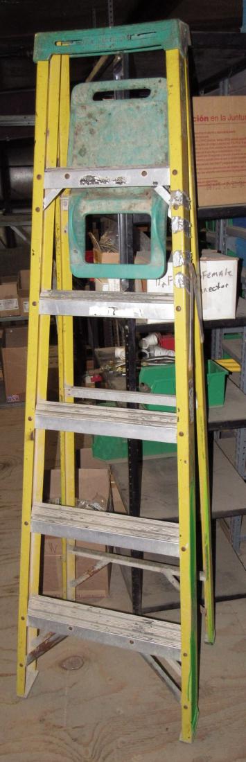 6' Fiberglass Step Ladder (1 of 2)