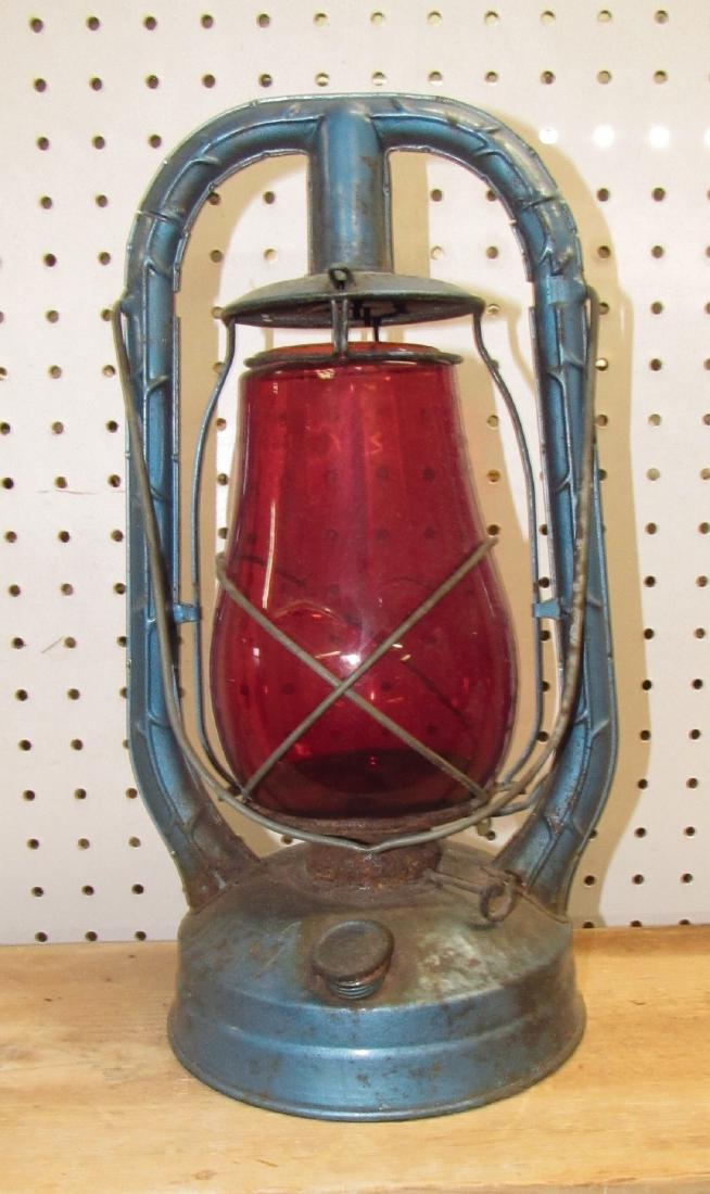 Dietz Monarch Tubular Railroad Barn Lantern (1 of 1)