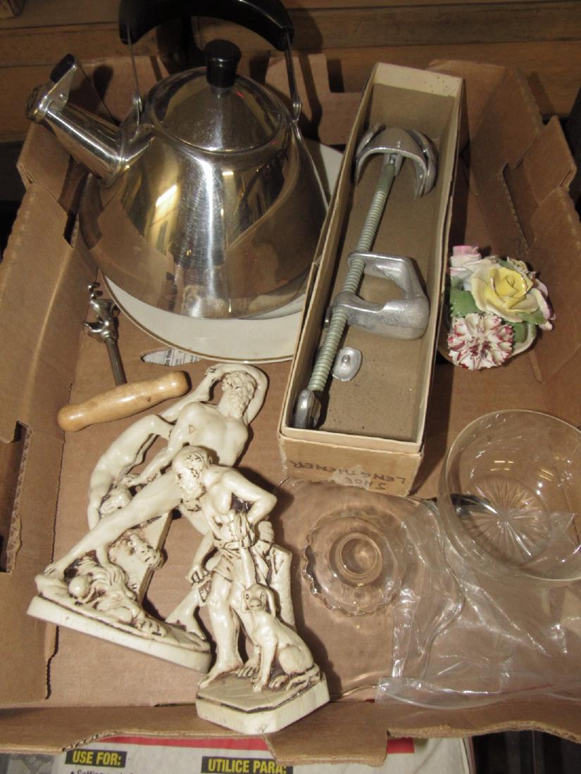 Statues Teapot Misc Lot (1 of 4)