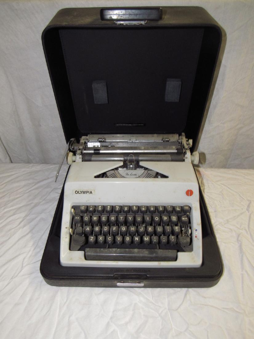 Olympia Typewriter (1 of 1)