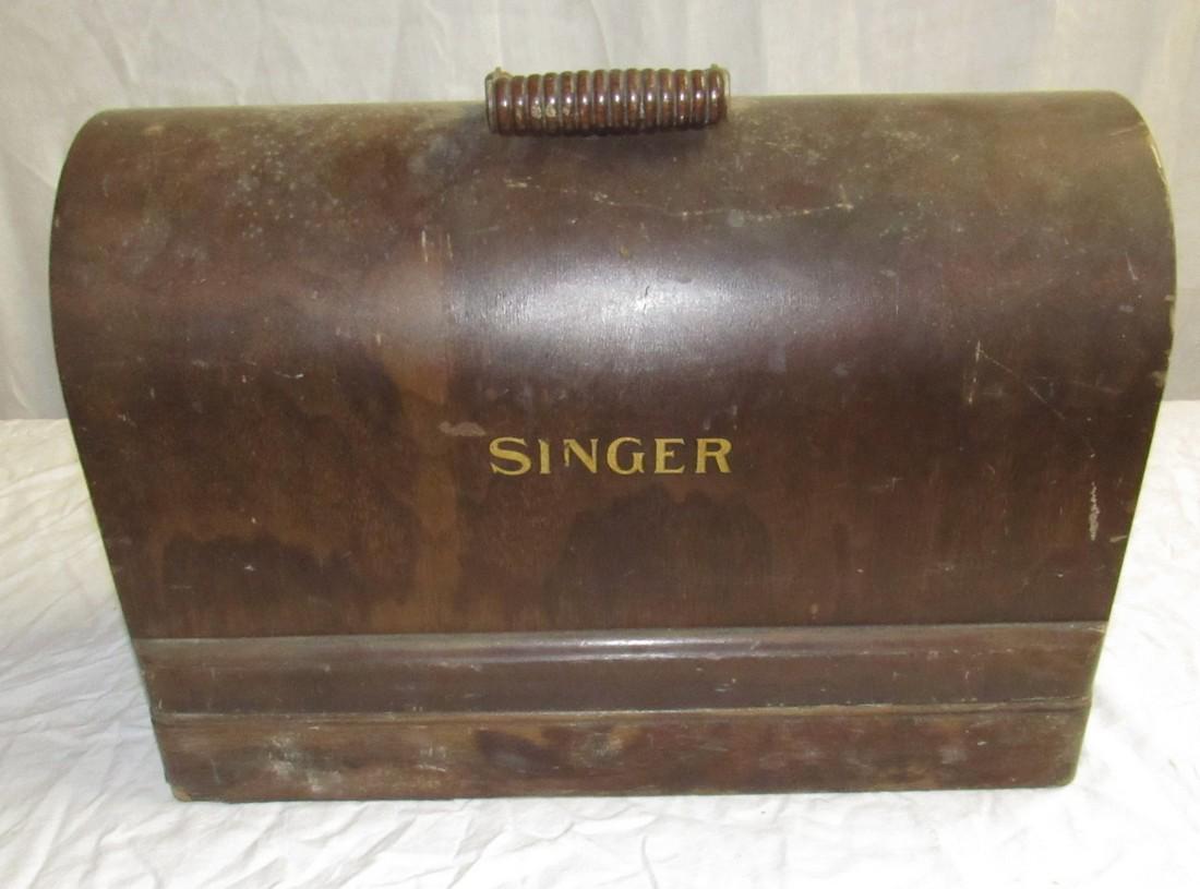 Singer AA139694 Sewing Machine: Sold in untested condition