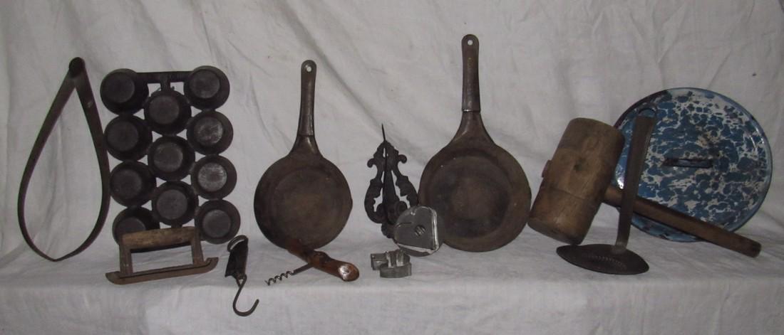 Cast Iron Muffin Pan Cookie Cutters Wood Mallet (1 of 4)