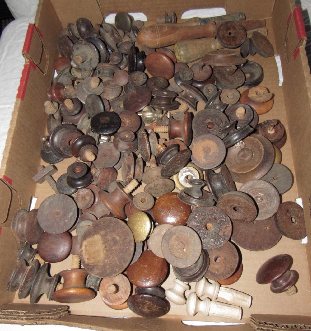 Antique Wooden Furniture Drawer Pulls: Getting all wood handles / pulls pictured.