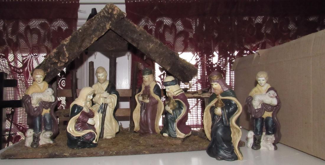 Nativity Scene Figures (1 of 1)