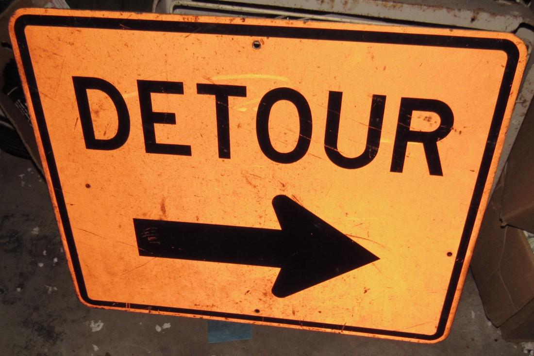 Aluminum Detour Sign (1 of 1)