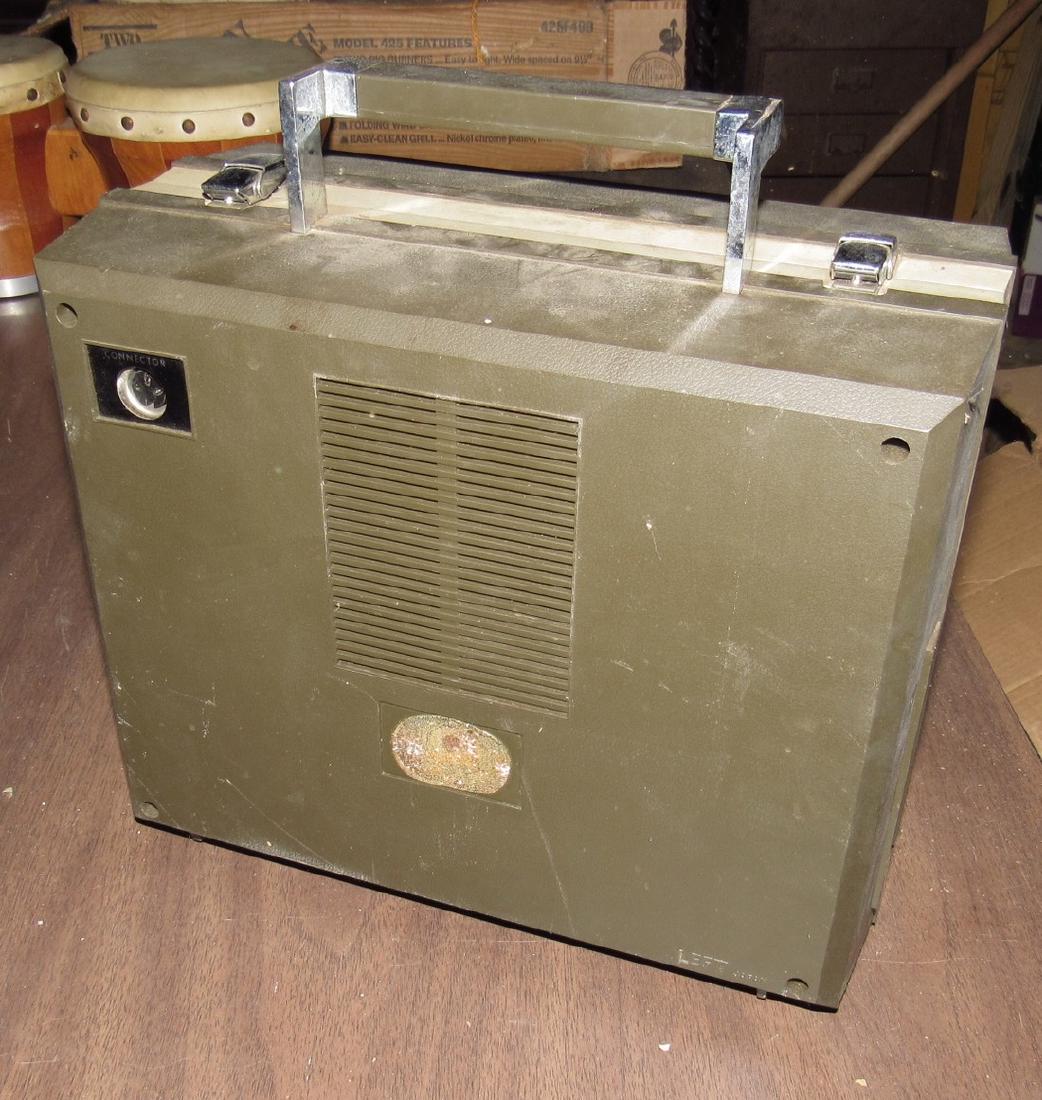 Soundesign 8 Track Stero Player (1 of 2)