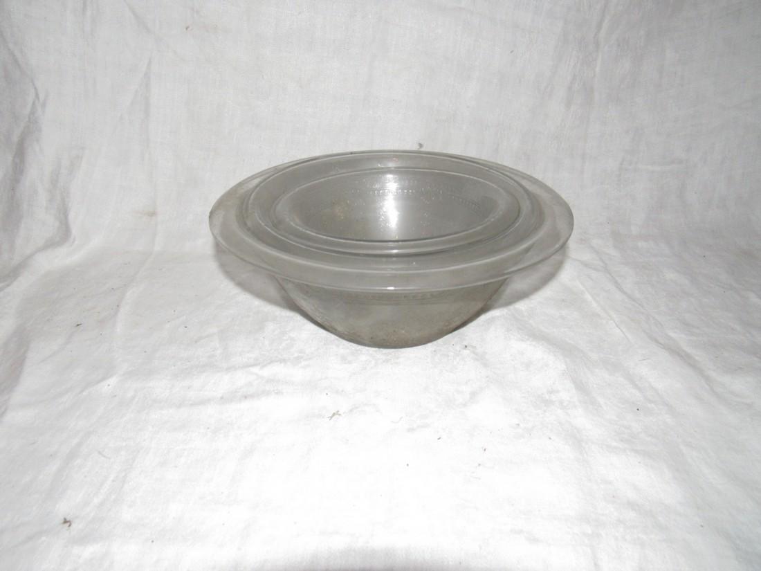 3 Fire King Nesting Mixing Bowls (1 of 4)