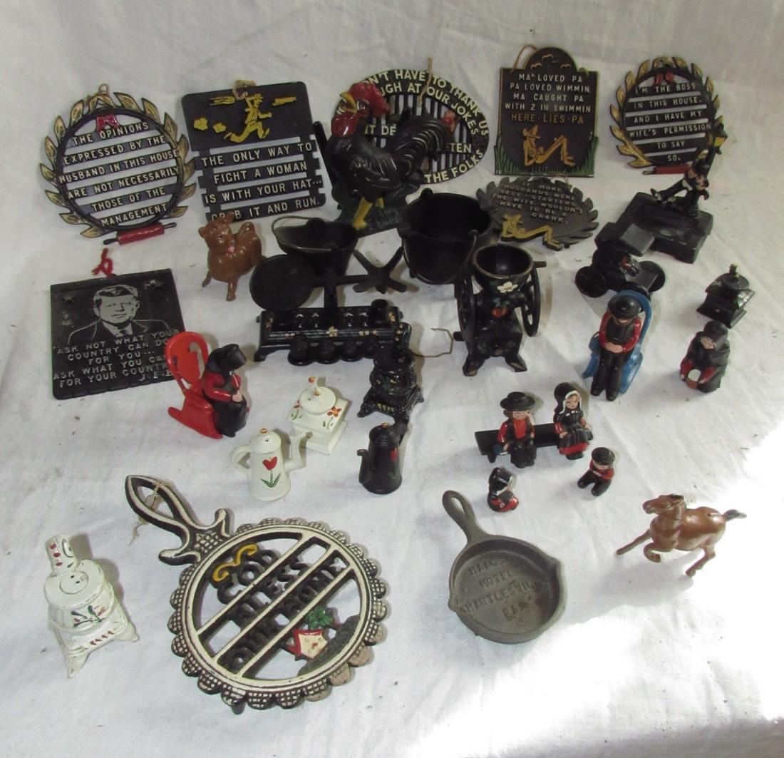 Vintage Cast Iron & Aluminum Plaques Figures (1 of 6)