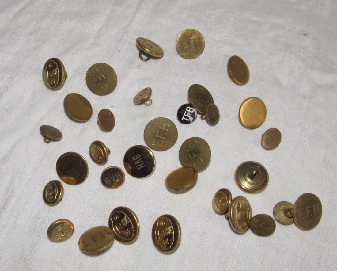 Weldon Buttons (1 of 6)