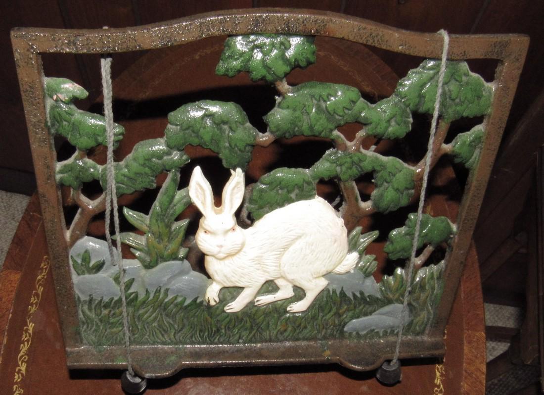 Cast Iron Rabbit Easel (1 of 2)