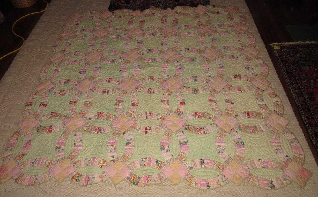 Antique Wedding Ring Pattern Quilt (1 of 5)