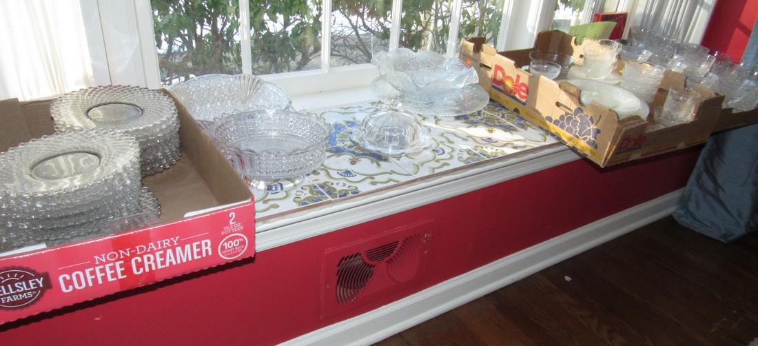 Lot of Glassware Cups Dishes Bowls (1 of 7)