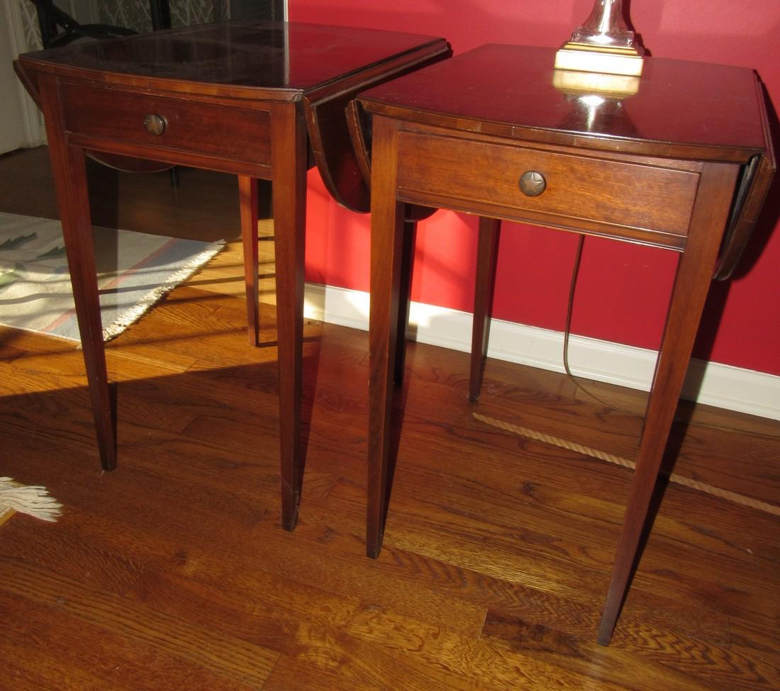 Pair of One Drawer Grand Rapids Drop Leaf End Tables (1 of 5)