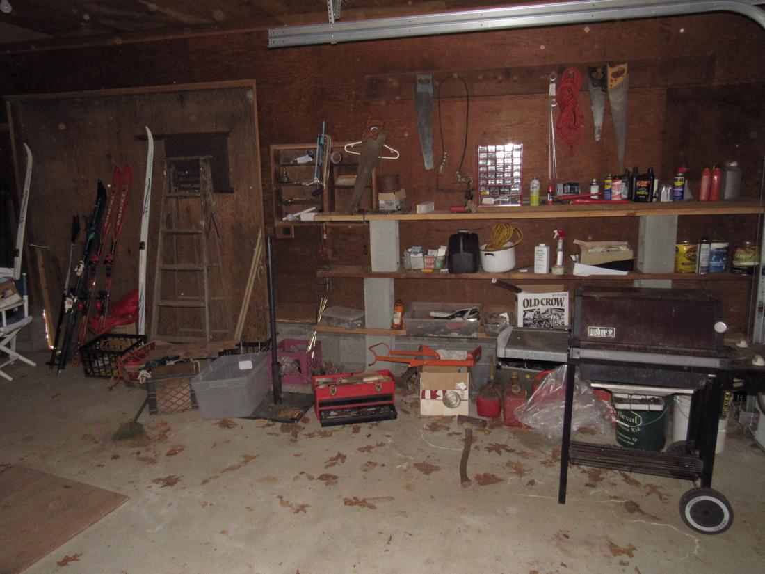 Partial Garage Contents (1 of 10)