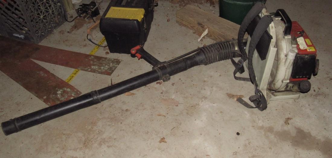 Stihl BR400 Backpack Leaf Blower (1 of 3)
