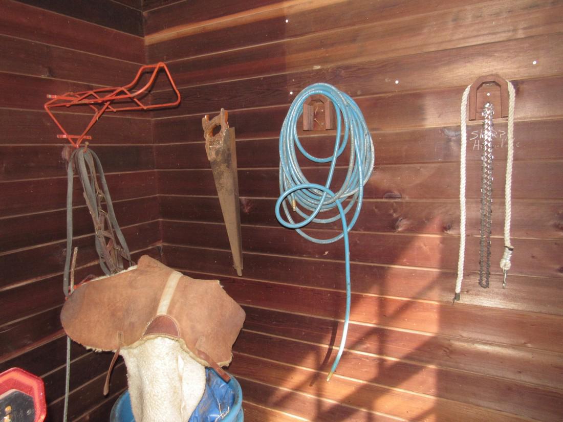 Tack Room Contents 14awg Wire Saddle Racks (1 of 7)