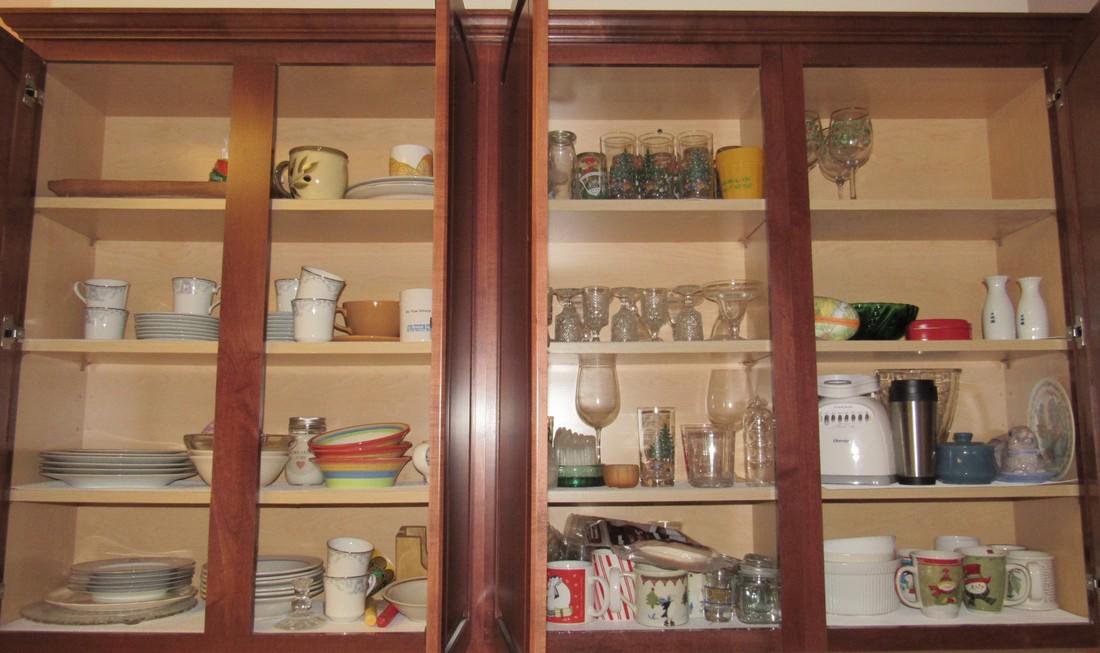 Kitchen Cabinet Contents Lenox Dinnerware Misc Dishes (1 of 7)